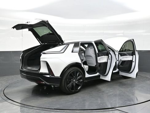 Certified 2024 Cadillac Lyriq Sport AWD/4WD image 45