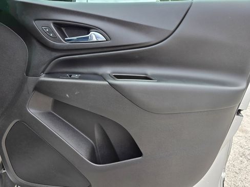 Used 2020 Chevrolet Equinox LT image 35