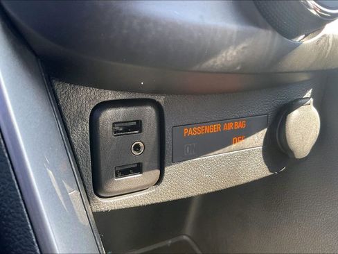Used 2017 Chevrolet Trax LT w/ LT Convenience Package FWD image 16