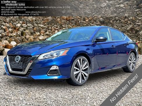 Used 2022 Nissan Altima 2.5 SR FWD image 1