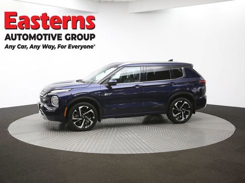 Used 2023 Mitsubishi Outlander SEL image 58