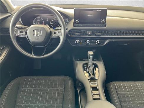 Used 2024 Honda HR-V LX image 11