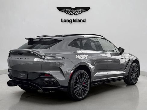 Used 2025 Aston Martin DBX 707 image 6