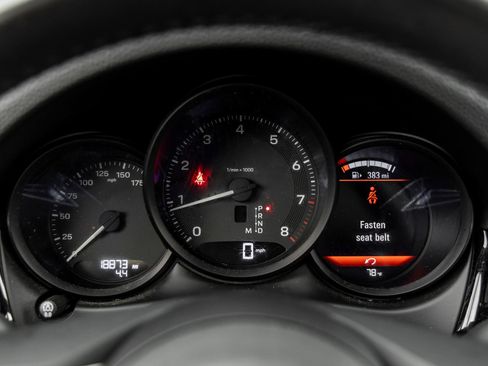 Certified 2024 Porsche Macan AWD/4WD image 27