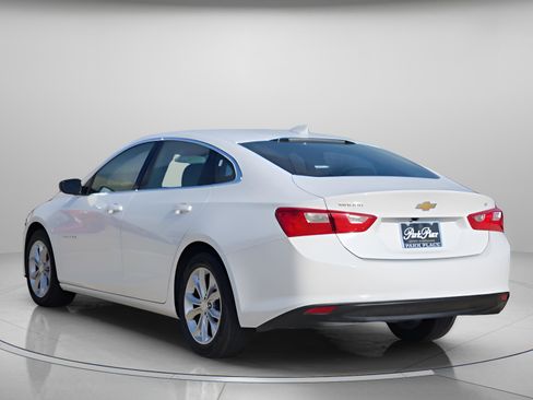 Used 2023 Chevrolet Malibu LT FWD image 3