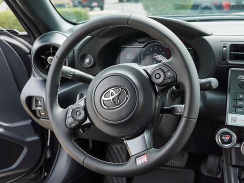 New 2026 Toyota GR86 RWD image 29