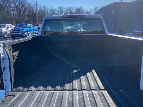 Used 2019 GMC Sierra 1500 4x4 Crew Cab w/ Trailering Package image 13