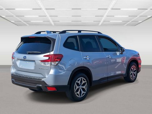Certified 2021 Subaru Forester Premium w/ Popular Package #1 image 5