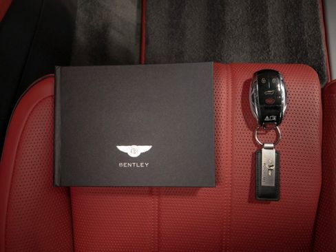 Used 2022 Bentley Bentayga S ($263,655 MSRP) *MULLINER DR image 68