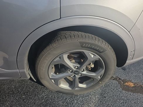 Used 2024 Ford Escape ST-Line image 10