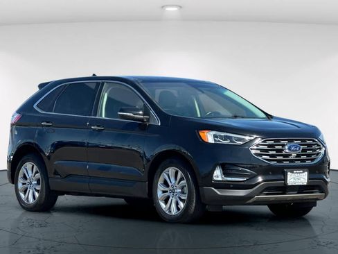 Used 2019 Ford Edge Titanium w/ Equipment Group 301A image 5