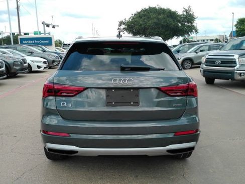 Used 2020 Audi Q3 2.0T Premium Plus w/ Premium Plus Package AWD/4WD image 9