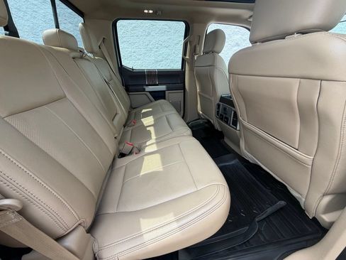 Used 2020 Ford F150 Lariat w/ Equipment Group 502A Luxury AWD/4WD image 6