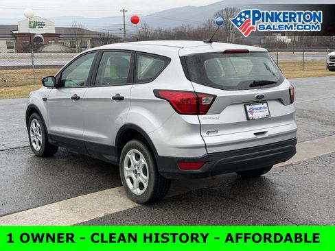 Used 2019 Ford Escape S image 3