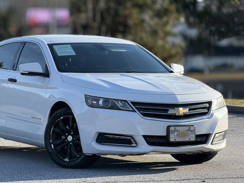Used 2018 Chevrolet Impala LT image 46