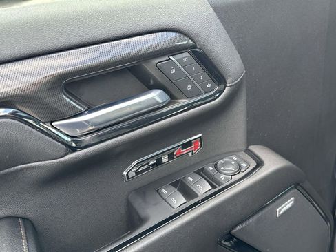 Used 2024 GMC Sierra 1500 AT4 w/ Technology Package image 21
