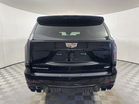 Used 2025 Cadillac Escalade V AWD/4WD image 6