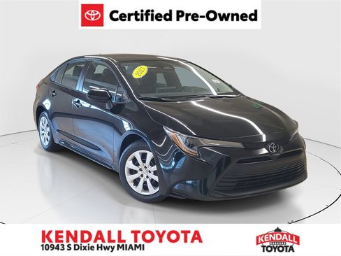 Certified 2023 Toyota Corolla LE image 1