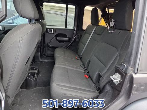 Used 2018 Jeep Wrangler Unlimited Sport S AWD/4WD image 8