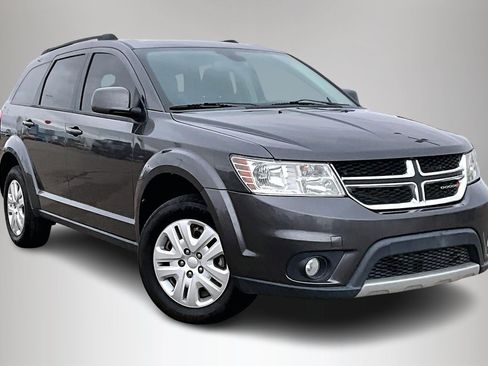 Used 2018 Dodge Journey SXT w/ Connectivity Group image 1