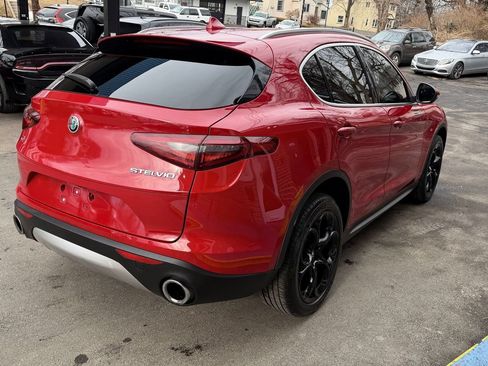 Used 2018 Alfa Romeo Stelvio Ti AWD/4WD image 5