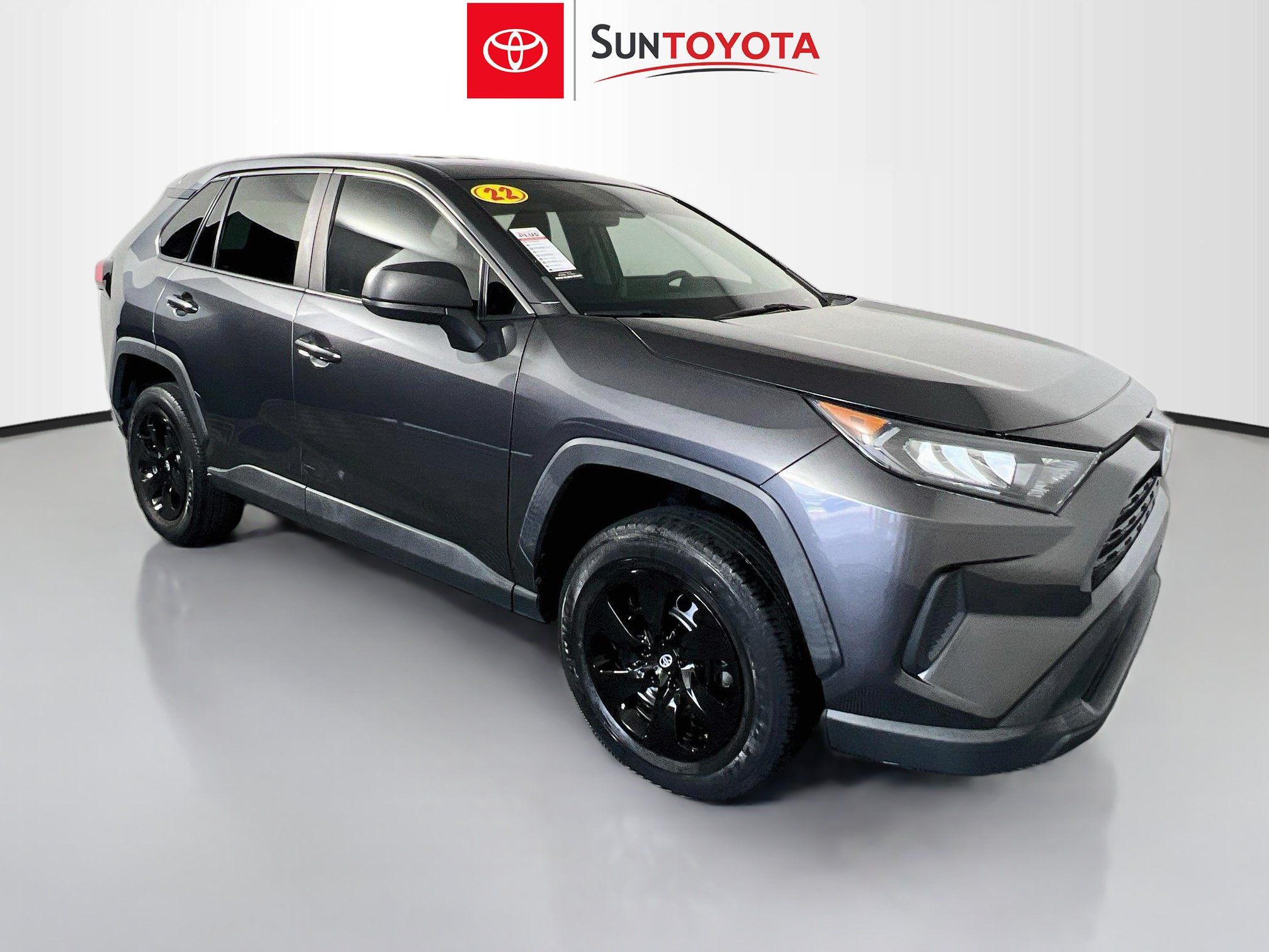 Used 2022 Toyota RAV4 LE AWD/4WD image 1