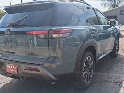 New 2026 Nissan Pathfinder Platinum AWD/4WD image 10