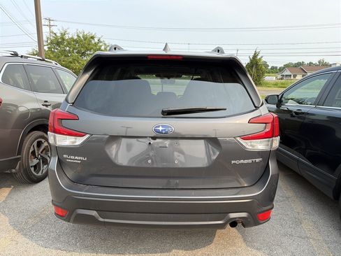Used 2023 Subaru Forester Premium AWD/4WD image 6