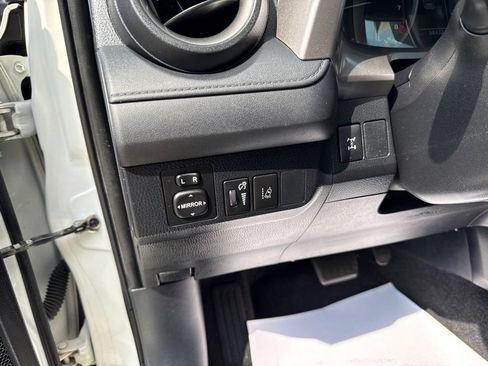 Used 2018 Toyota RAV4 LE w/ All Weather Liner Package AWD/4WD image 26