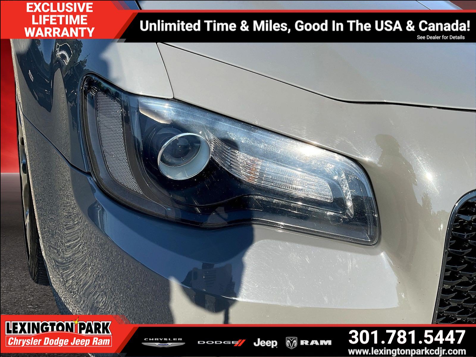 Used 2018 Chrysler 300 S RWD image 31