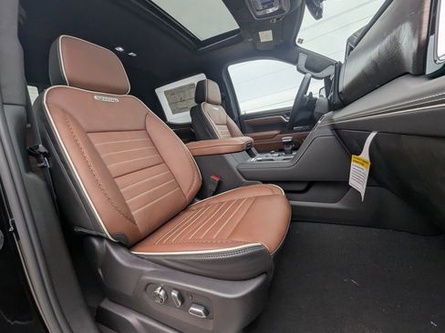 New 2026 GMC Sierra 1500 Denali Ultimate image 17