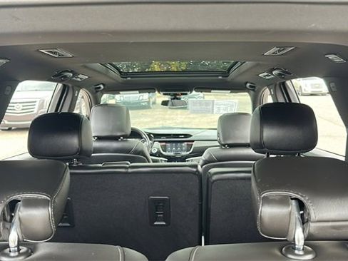 Used 2022 Cadillac XT6 Sport image 35