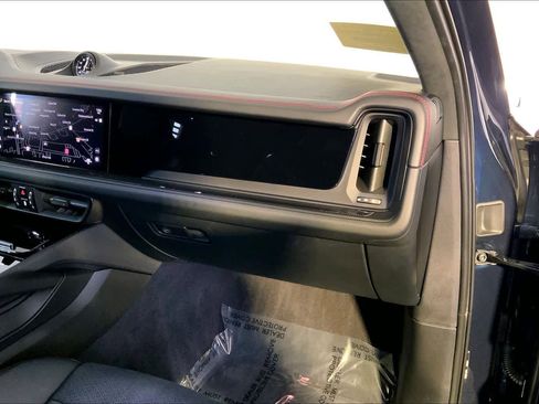 Used 2025 Porsche Cayenne GTS image 22