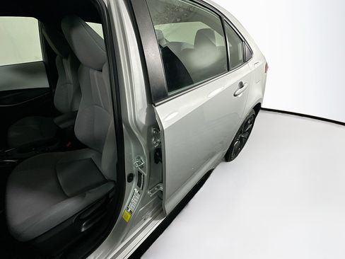 Used 2024 Toyota Corolla SE FWD image 12
