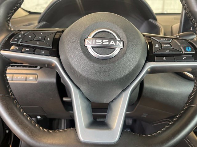 Used 2025 Nissan Altima 2.5 SV w/ SV Premium Package FWD image 11