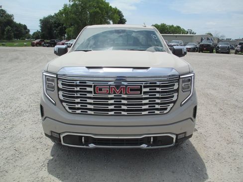 New 2026 GMC Sierra 1500 Denali AWD/4WD image 13