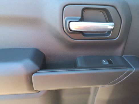 New 2026 Chevrolet Silverado 1500 Custom Trail Boss w/ LPO, Dark Essentials Package AWD/4WD image 10