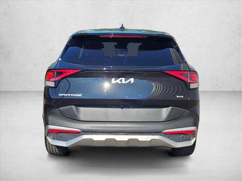 Used 2023 Kia Sportage LX AWD/4WD image 6
