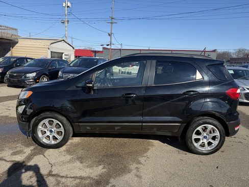 Used 2018 Ford EcoSport SE w/ SE Convenience Package image 3