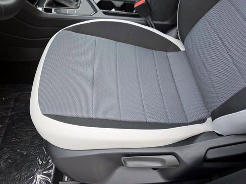 New 2026 Volkswagen Taos S image 19