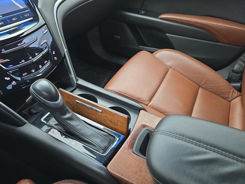 Used 2016 Cadillac XTS Luxury w/ Driver Awareness Package image 24