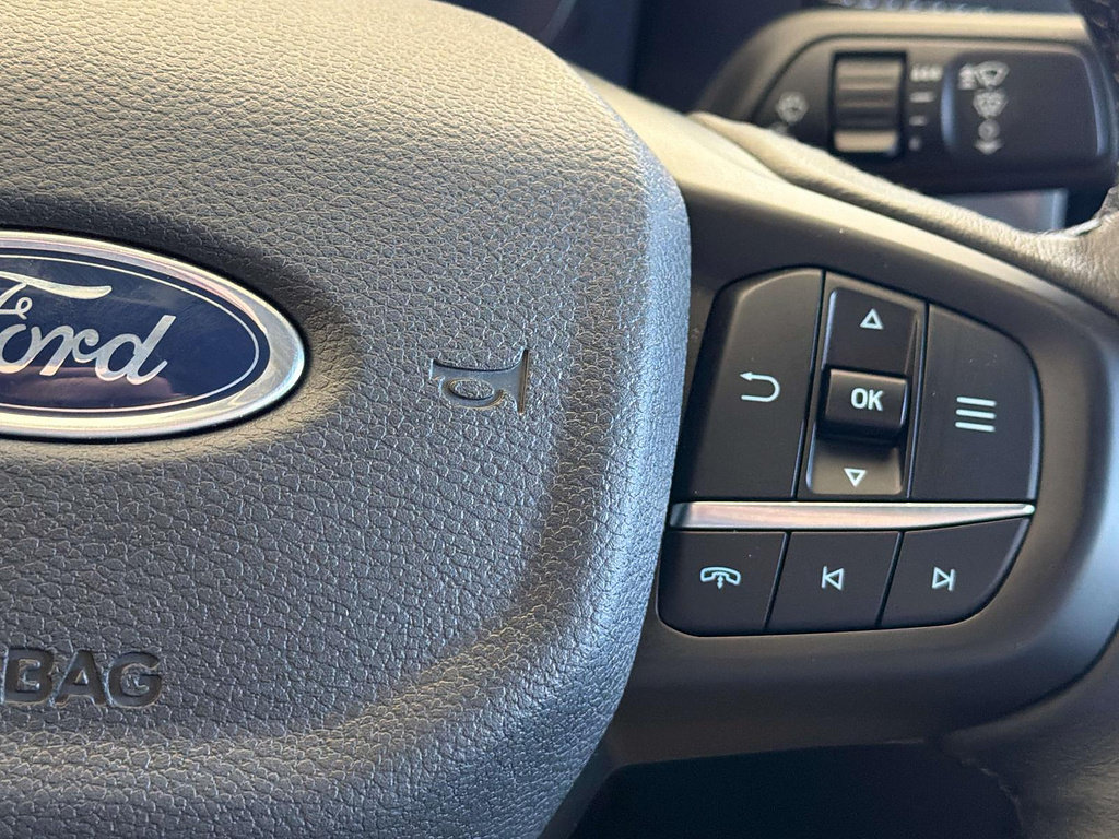 Used 2024 Ford Ranger Lariat RWD image 9