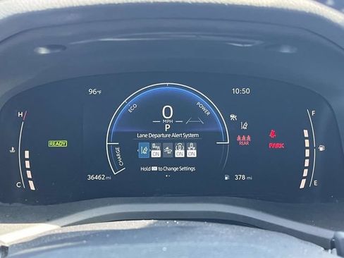 Used 2025 Toyota Camry SE FWD image 33