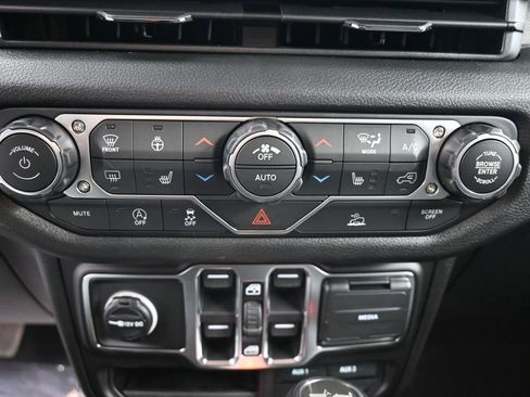 New 2026 Jeep Wrangler Sport S image 22