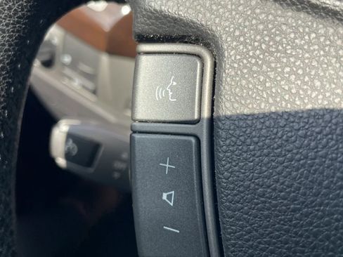 Used 2008 BMW 750i image 25