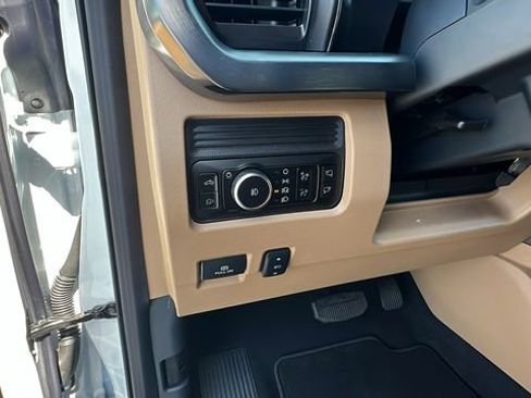 New 2025 Ford F250 Lariat w/ FX4 Off-Road Package image 34