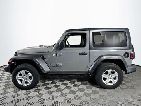 Used 2019 Jeep Wrangler Sport AWD/4WD image 4