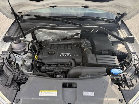 Used 2018 Audi Q3 2.0T Premium Plus w/ Premium Plus Package AWD/4WD image 16