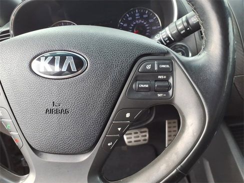 Used 2016 Kia Forte SX w/ SX Premium Technology Package image 9