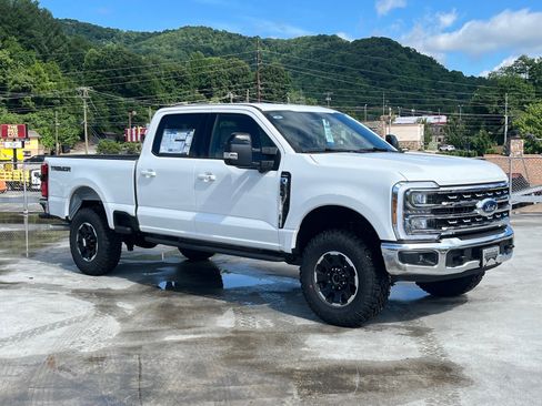 New 2026 Ford F250 Lariat w/ Tremor Off-Road Package AWD/4WD image 1